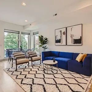 Holiday home Upscale Townhome W/ Stunning Rooftop Views, Denver